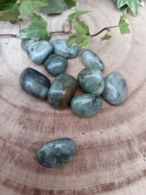 pierre roulée de labradorite - Image 2
